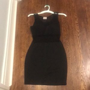 LA hearts little black dress